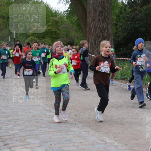 25.04.2026 - Das Zehntel Zöllner http://msf.ph/oto/9592767 25.04.2026 08:44:13 Laufen 3702 meine-sportfotos.de