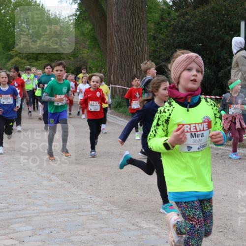 25.04.2026 - Das Zehntel Zöllner http://msf.ph/oto/9592771 25.04.2026 08:44:14 Laufen 3694 meine-sportfotos.de