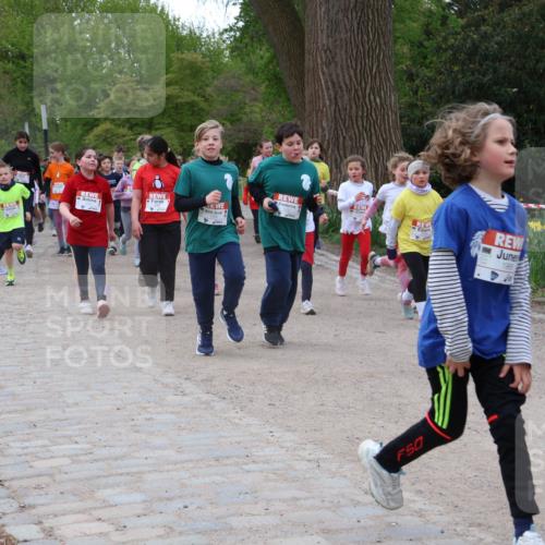25.04.2026 - Das Zehntel Zöllner http://msf.ph/oto/9592781 25.04.2026 08:44:16 Laufen 50, 1966 meine-sportfotos.de