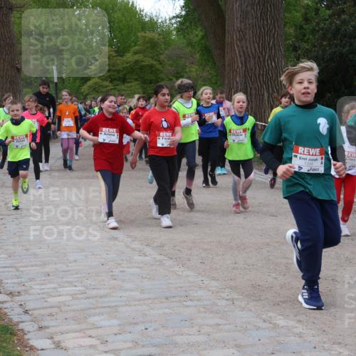 25.04.2026 - Das Zehntel Zöllner http://msf.ph/oto/9592788 25.04.2026 08:44:17 Laufen 1334 meine-sportfotos.de