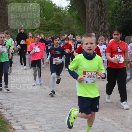 25.04.2026 - Das Zehntel Zöllner http://msf.ph/oto/9592800 25.04.2026 08:44:19 Laufen 7, 3938 meine-sportfotos.de