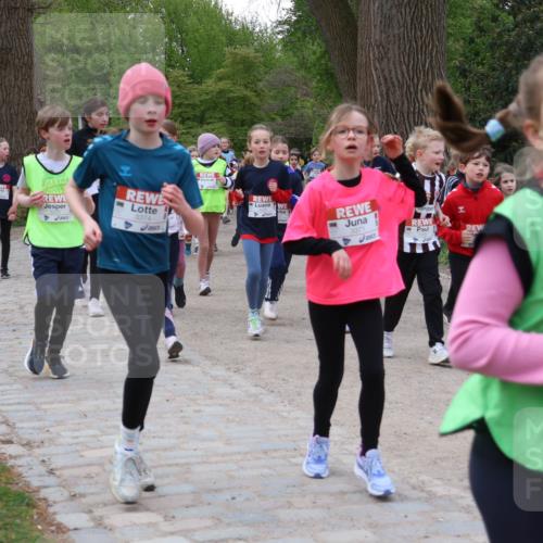 25.04.2026 - Das Zehntel Zöllner http://msf.ph/oto/9592809 25.04.2026 08:44:21 Laufen 3374, 3371, 3290 meine-sportfotos.de