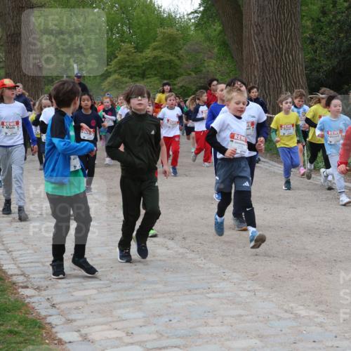 25.04.2026 - Das Zehntel Zöllner http://msf.ph/oto/9592842 25.04.2026 08:44:29 Laufen 6 meine-sportfotos.de