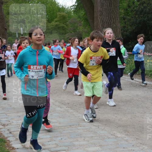25.04.2026 - Das Zehntel Zöllner http://msf.ph/oto/9592882 25.04.2026 08:44:38 Laufen 1598, 3213 meine-sportfotos.de