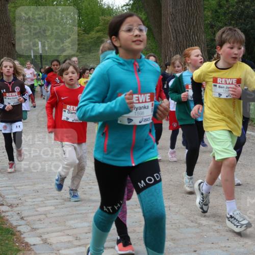 25.04.2026 - Das Zehntel Zöllner http://msf.ph/oto/9592883 25.04.2026 08:44:39 Laufen 2252, 1598, 159 meine-sportfotos.de