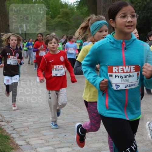 25.04.2026 - Das Zehntel Zöllner http://msf.ph/oto/9592884 25.04.2026 08:44:39 Laufen 2252, 1598, 1596 meine-sportfotos.de