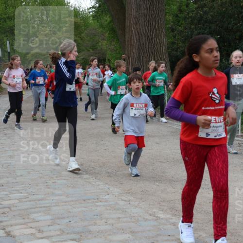 25.04.2026 - Das Zehntel Zöllner http://msf.ph/oto/9592901 25.04.2026 08:44:42 Laufen 2665 meine-sportfotos.de