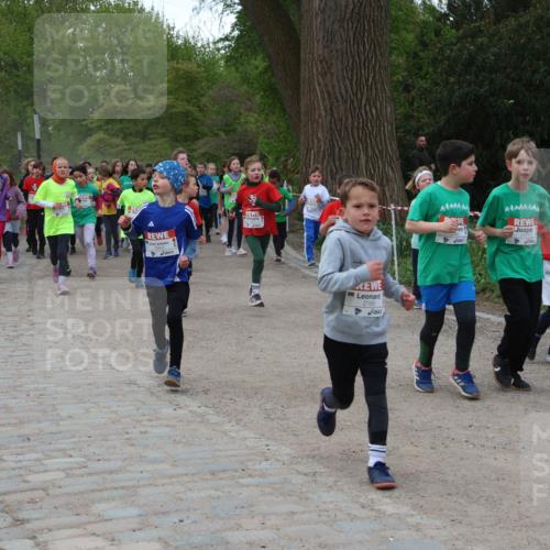25.04.2026 - Das Zehntel Zöllner http://msf.ph/oto/9592937 25.04.2026 08:44:49 Laufen 2185, 44444 meine-sportfotos.de
