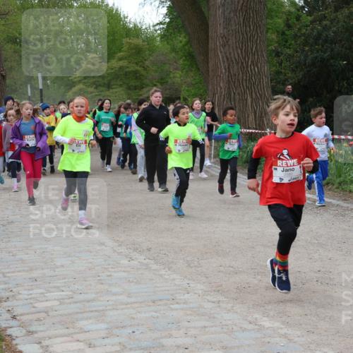 25.04.2026 - Das Zehntel Zöllner http://msf.ph/oto/9592948 25.04.2026 08:44:51 Laufen 2580, 2561 meine-sportfotos.de