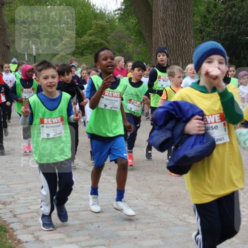25.04.2026 - Das Zehntel Zöllner http://msf.ph/oto/9592990 25.04.2026 08:44:58 Laufen 1385, 1344, 98, 97 meine-sportfotos.de