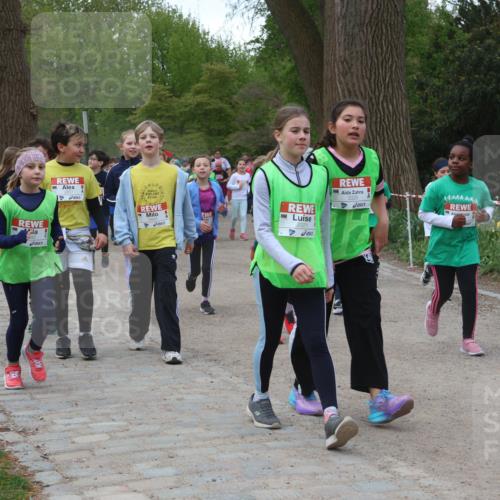 25.04.2026 - Das Zehntel Zöllner http://msf.ph/oto/9593019 25.04.2026 08:45:04 Laufen 3321, 3325 meine-sportfotos.de