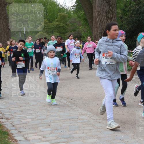 25.04.2026 - Das Zehntel Zöllner http://msf.ph/oto/9593063 25.04.2026 08:45:14 Laufen 1945, 3787 meine-sportfotos.de