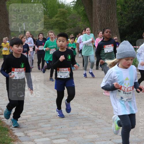 25.04.2026 - Das Zehntel Zöllner http://msf.ph/oto/9593070 25.04.2026 08:45:16 Laufen 1670, 1694, 1945 meine-sportfotos.de
