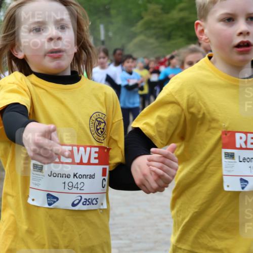 25.04.2026 - Das Zehntel Zöllner http://msf.ph/oto/9593087 25.04.2026 08:45:20 Laufen 2026, 1942, 1942, 1957 meine-sportfotos.de