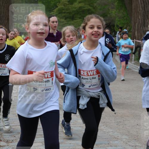 25.04.2026 - Das Zehntel Zöllner http://msf.ph/oto/9593101 25.04.2026 08:45:23 Laufen 3913, 3513, 3542, 3543 meine-sportfotos.de