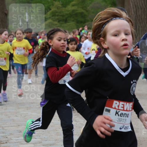 25.04.2026 - Das Zehntel Zöllner http://msf.ph/oto/9593106 25.04.2026 08:45:25 Laufen 3913, 1448 meine-sportfotos.de