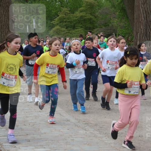 25.04.2026 - Das Zehntel Zöllner http://msf.ph/oto/9593111 25.04.2026 08:45:26 Laufen 2719, 2721, 3496, 2709, 1559, 1553 meine-sportfotos.de