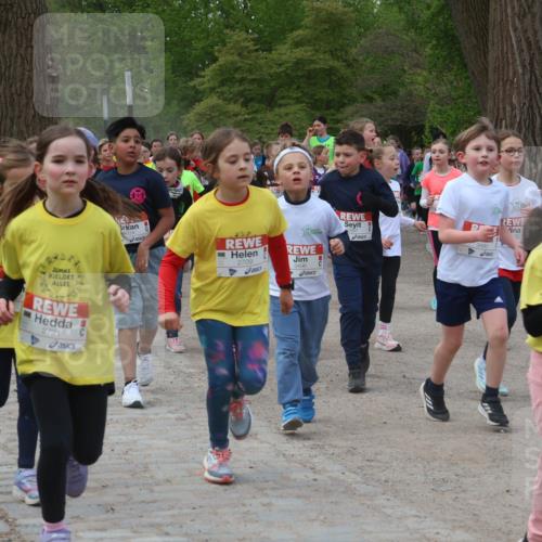 25.04.2026 - Das Zehntel Zöllner http://msf.ph/oto/9593112 25.04.2026 08:45:26 Laufen 2721, 3, 32, 2709, 3496, 19, 1559 meine-sportfotos.de