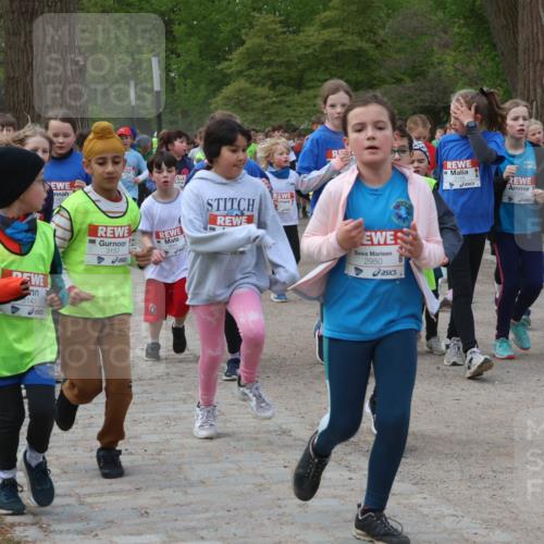 25.04.2026 - Das Zehntel Zöllner http://msf.ph/oto/9593160 25.04.2026 08:45:37 Laufen 3143, 3157, 2950, 4 meine-sportfotos.de