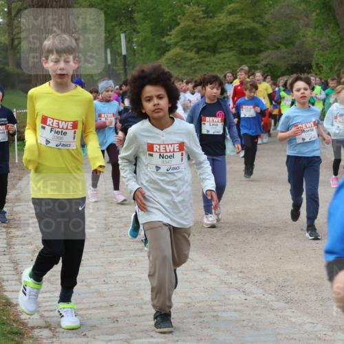 25.04.2026 - Das Zehntel Zöllner http://msf.ph/oto/9593175 25.04.2026 08:45:40 Laufen 3366, 3347 meine-sportfotos.de