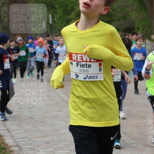 25.04.2026 - Das Zehntel Zöllner http://msf.ph/oto/9593181 25.04.2026 08:45:42 Laufen 3366, 3017, 3153 meine-sportfotos.de