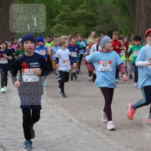 25.04.2026 - Das Zehntel Zöllner http://msf.ph/oto/9593184 25.04.2026 08:45:43 Laufen 1805, 3802, 805 meine-sportfotos.de