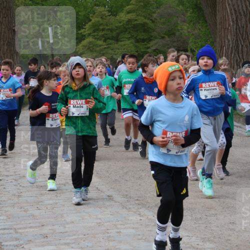 25.04.2026 - Das Zehntel Zöllner http://msf.ph/oto/9593196 25.04.2026 08:45:45 Laufen 182, 1620, 1162, 1603, 1444 meine-sportfotos.de