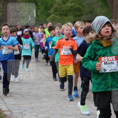 25.04.2026 - Das Zehntel Zöllner http://msf.ph/oto/9593205 25.04.2026 08:45:47 Laufen 3912, 1163, 1620 meine-sportfotos.de