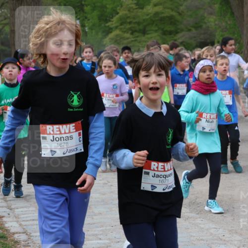 25.04.2026 - Das Zehntel Zöllner http://msf.ph/oto/9593214 25.04.2026 08:45:49 Laufen 1678, 1671, 1372 meine-sportfotos.de