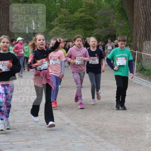 25.04.2026 - Das Zehntel Zöllner http://msf.ph/oto/9593243 25.04.2026 08:45:57 Laufen 3365, 3362 meine-sportfotos.de