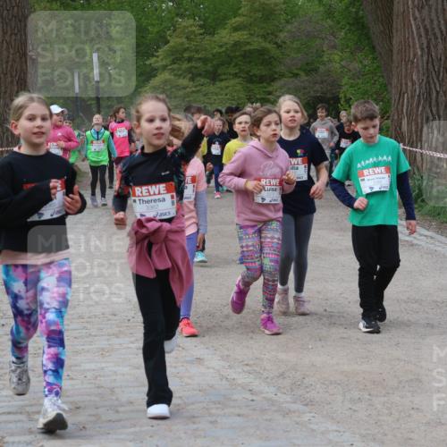 25.04.2026 - Das Zehntel Zöllner http://msf.ph/oto/9593245 25.04.2026 08:45:58 Laufen 365, 3362 meine-sportfotos.de