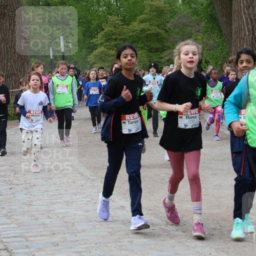 25.04.2026 - Das Zehntel Zöllner http://msf.ph/oto/9593281 25.04.2026 08:46:06 Laufen 5, 1706, 1703, 1428 meine-sportfotos.de