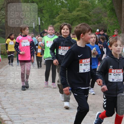 25.04.2026 - Das Zehntel Zöllner http://msf.ph/oto/9593297 25.04.2026 08:46:11 Laufen 3364, 3770, 3776, 3389 meine-sportfotos.de