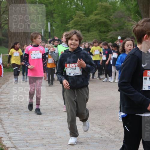 25.04.2026 - Das Zehntel Zöllner http://msf.ph/oto/9593298 25.04.2026 08:46:11 Laufen 3364, 37 meine-sportfotos.de
