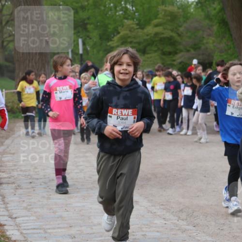 25.04.2026 - Das Zehntel Zöllner http://msf.ph/oto/9593300 25.04.2026 08:46:11 Laufen 3364 meine-sportfotos.de