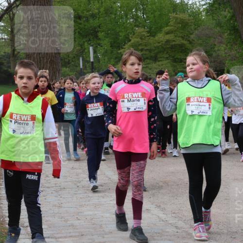25.04.2026 - Das Zehntel Zöllner http://msf.ph/oto/9593312 25.04.2026 08:46:14 Laufen 1076, 1418, 1414, 3929 meine-sportfotos.de