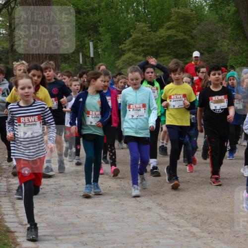 25.04.2026 - Das Zehntel Zöllner http://msf.ph/oto/9593327 25.04.2026 08:46:17 Laufen 2840, 1621, 1910 meine-sportfotos.de