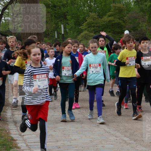 25.04.2026 - Das Zehntel Zöllner http://msf.ph/oto/9593328 25.04.2026 08:46:18 Laufen 2840, 1621, 1637, 1910 meine-sportfotos.de