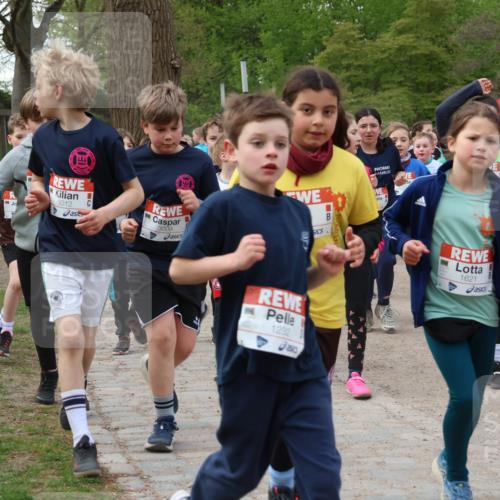 25.04.2026 - Das Zehntel Zöllner http://msf.ph/oto/9593339 25.04.2026 08:46:19 Laufen 3012, 3009, 1232, 1621, 1637 meine-sportfotos.de