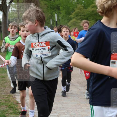 25.04.2026 - Das Zehntel Zöllner http://msf.ph/oto/9593348 25.04.2026 08:46:21 Laufen 1390, 3212 meine-sportfotos.de