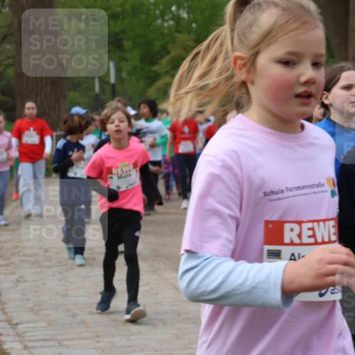 25.04.2026 - Das Zehntel Zöllner http://msf.ph/oto/9593365 25.04.2026 08:46:24 Laufen 3014 meine-sportfotos.de