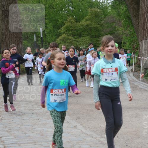 25.04.2026 - Das Zehntel Zöllner http://msf.ph/oto/9593415 25.04.2026 08:46:35 Laufen 3763, 3749 meine-sportfotos.de