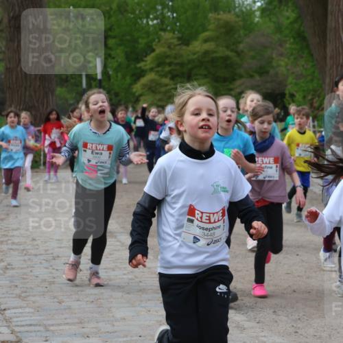 25.04.2026 - Das Zehntel Zöllner http://msf.ph/oto/9593442 25.04.2026 08:46:41 Laufen 3800, 3448, 3457 meine-sportfotos.de