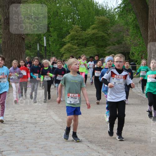 25.04.2026 - Das Zehntel Zöllner http://msf.ph/oto/9593451 25.04.2026 08:46:42 Laufen 1750, 1749 meine-sportfotos.de