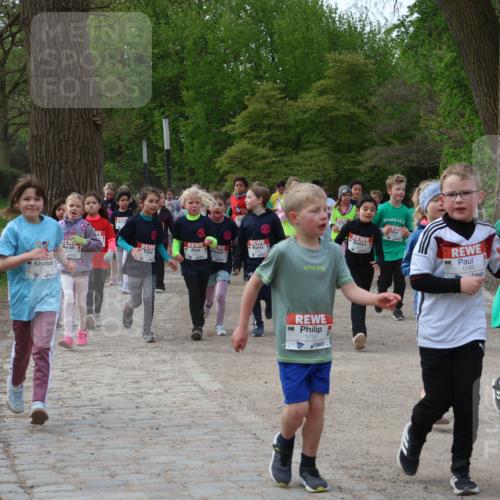 25.04.2026 - Das Zehntel Zöllner http://msf.ph/oto/9593455 25.04.2026 08:46:43 Laufen 1750, 1749, 2368 meine-sportfotos.de