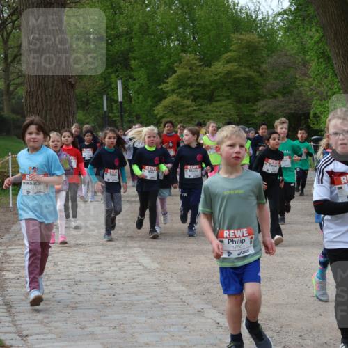 25.04.2026 - Das Zehntel Zöllner http://msf.ph/oto/9593456 25.04.2026 08:46:43 Laufen 2177, 1750, 1749 meine-sportfotos.de