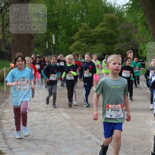 25.04.2026 - Das Zehntel Zöllner http://msf.ph/oto/9593458 25.04.2026 08:46:44 Laufen 2177, 1750, 1749 meine-sportfotos.de