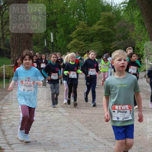 25.04.2026 - Das Zehntel Zöllner http://msf.ph/oto/9593459 25.04.2026 08:46:44 Laufen 2177, 1749, 1750 meine-sportfotos.de