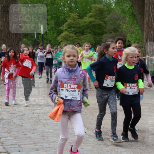 25.04.2026 - Das Zehntel Zöllner http://msf.ph/oto/9593470 25.04.2026 08:46:46 Laufen 3922, 3013, 3031, 3035 meine-sportfotos.de