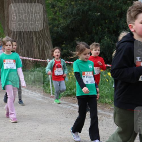 25.04.2026 - Das Zehntel Zöllner http://msf.ph/oto/9593554 25.04.2026 08:47:09 Laufen 2011, 1962 meine-sportfotos.de